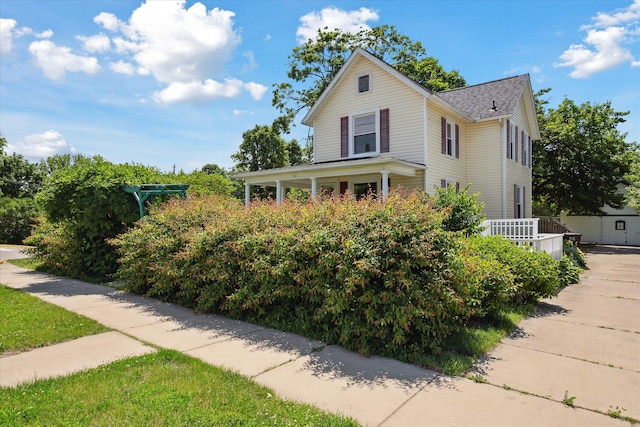 402 Ann Arbor St, Manchester, MI 48158 - view of front facade with roof with shingles