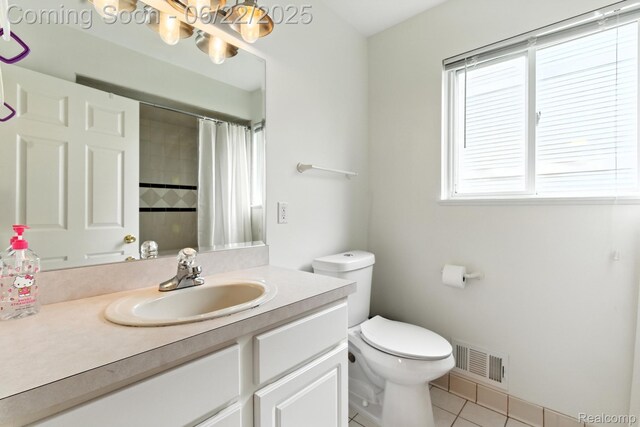 22288 Cass St, Farmington, MI 48335 - full bathroom featuring vanity, tile patterned flooring, a chandelier, and a shower with curtain
