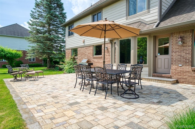 24810 Nottingham Dr, Novi, MI 48374 - view of patio / terrace featuring outdoor dining area