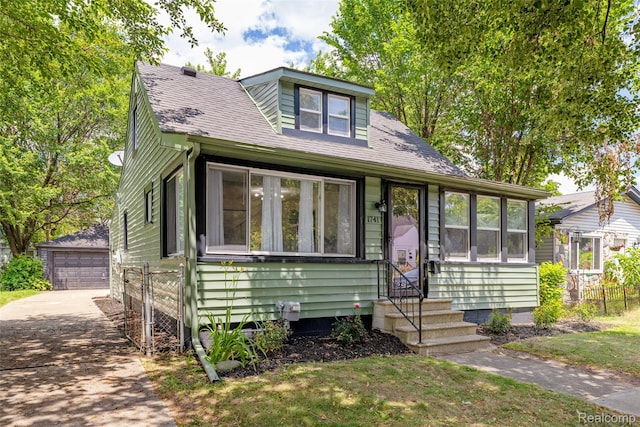 1741 Academy St, Ferndale, MI 48220 - photo 2