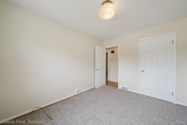 939 Deering St, Garden City, MI 48135 - unfurnished bedroom with carpet and baseboards