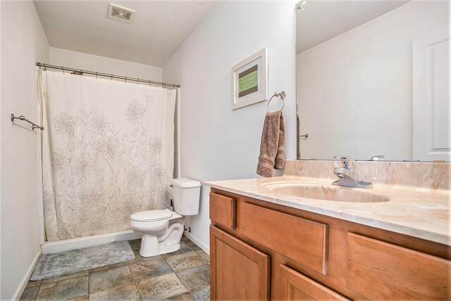 8855 Geiser Grv, Richland, MI 49083 - full bath featuring vanity and curtained shower