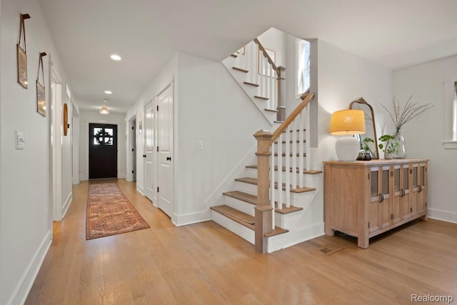 423 N Altadena Ave, Royal Oak, MI 48067 - entrance foyer featuring light wood finished floors, stairway, and recessed lighting