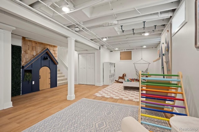 423 N Altadena Ave, Royal Oak, MI 48067 - finished below grade area featuring wood finished floors and stairs