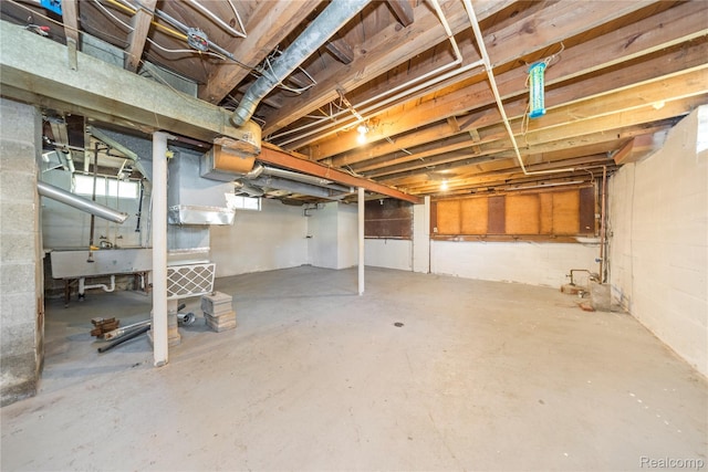 20258 Caldwell St, Detroit, MI 48234 - unfinished basement with a sink