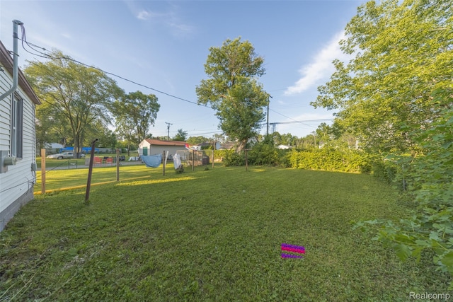 20258 Caldwell St, Detroit, MI 48234 - view of yard