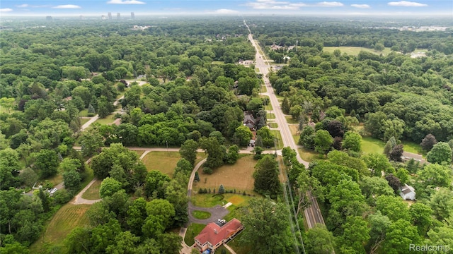 00 W 9 Mile Rd, Southfield, MI 48033