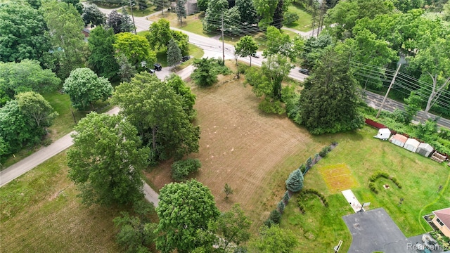 00 W 9 Mile Rd, Southfield, MI 48033