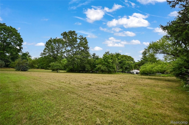 00 W 9 Mile Rd, Southfield, MI 48033