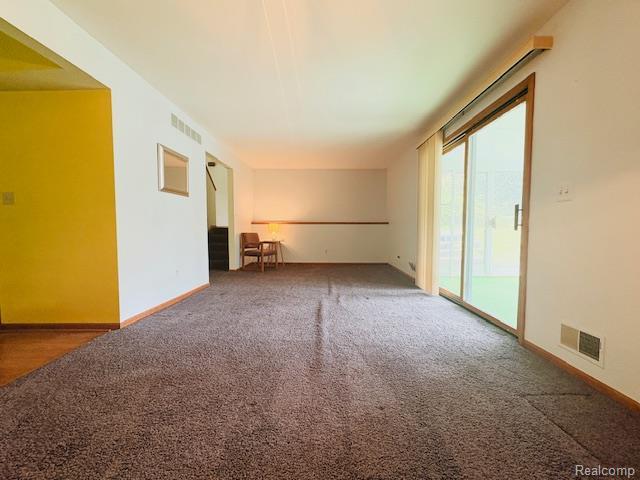 11638 Alois St, Livonia, MI 48150 - spare room featuring carpet