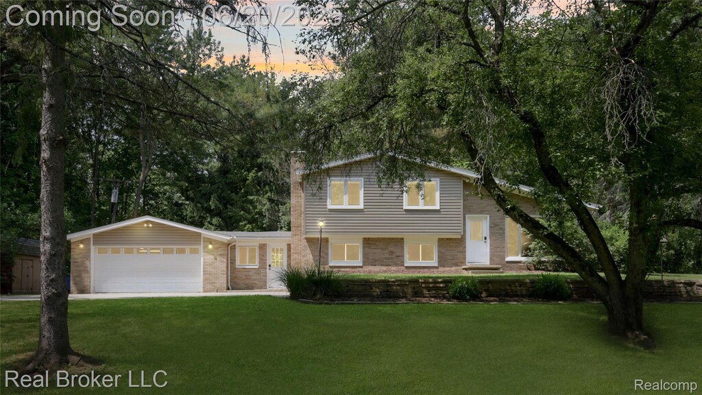 1620 Perry Lake Rd, Ortonville, MI 48462 - photo 1