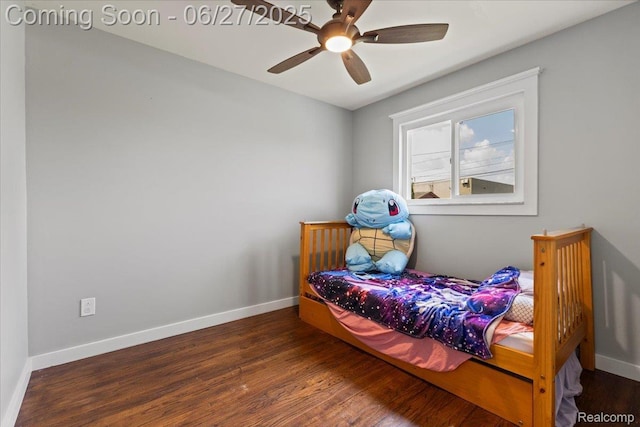 1059 Kenilworth Pl, Clawson, MI 48017 - bedroom featuring wood finished floors and a ceiling fan