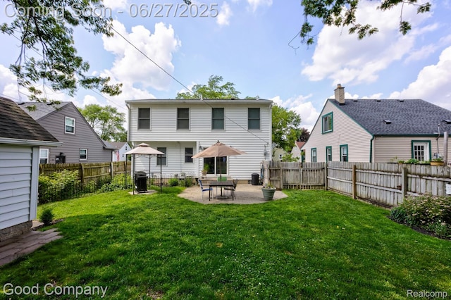 2861 Sunnyknoll Ave, Berkley, MI 48072 - back of property featuring a patio area and a fenced backyard