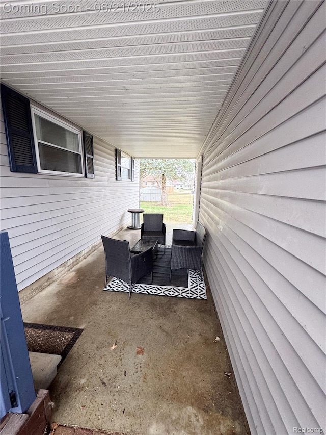 474 Argyle Cres, Milan, MI 48160 - view of patio with an outdoor hangout area