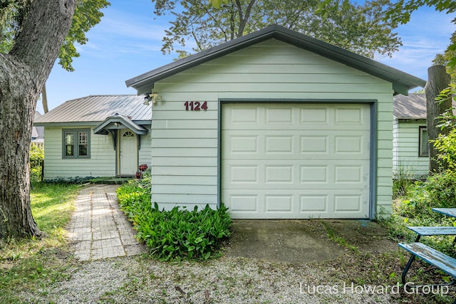 1124 Kusterer Dr NW, Grand Rapids, MI 49534 - view of detached garage