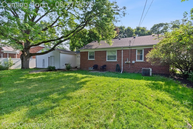 3603 Dukeshire Hwy, Royal Oak, MI 48073 - back of property featuring brick siding