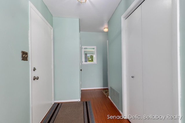 2623 Ridgecroft Dr SE Unit 301, Grand Rapids, MI 49546 - corridor featuring wood finished floors