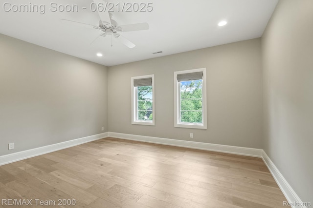 32575 Romsey Rd, Franklin, MI 48025 - unfurnished room with ceiling fan, light wood-style floors, and recessed lighting