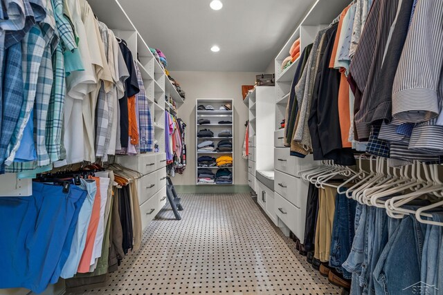 199 E Brooks Rd, Midland, MI 48640 - walk in closet featuring light floors