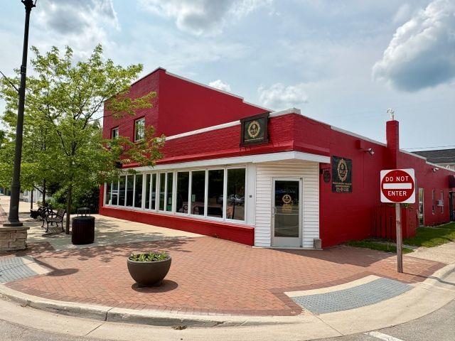 180 S Benzie Blvd, Beulah, MI 49617