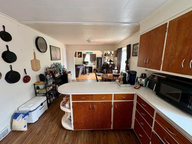 180 S Benzie Blvd, Beulah, MI 49617