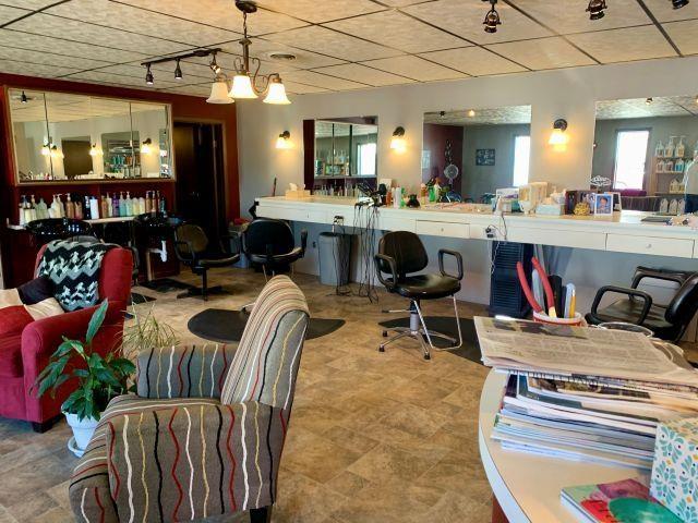 180 S Benzie Blvd, Beulah, MI 49617