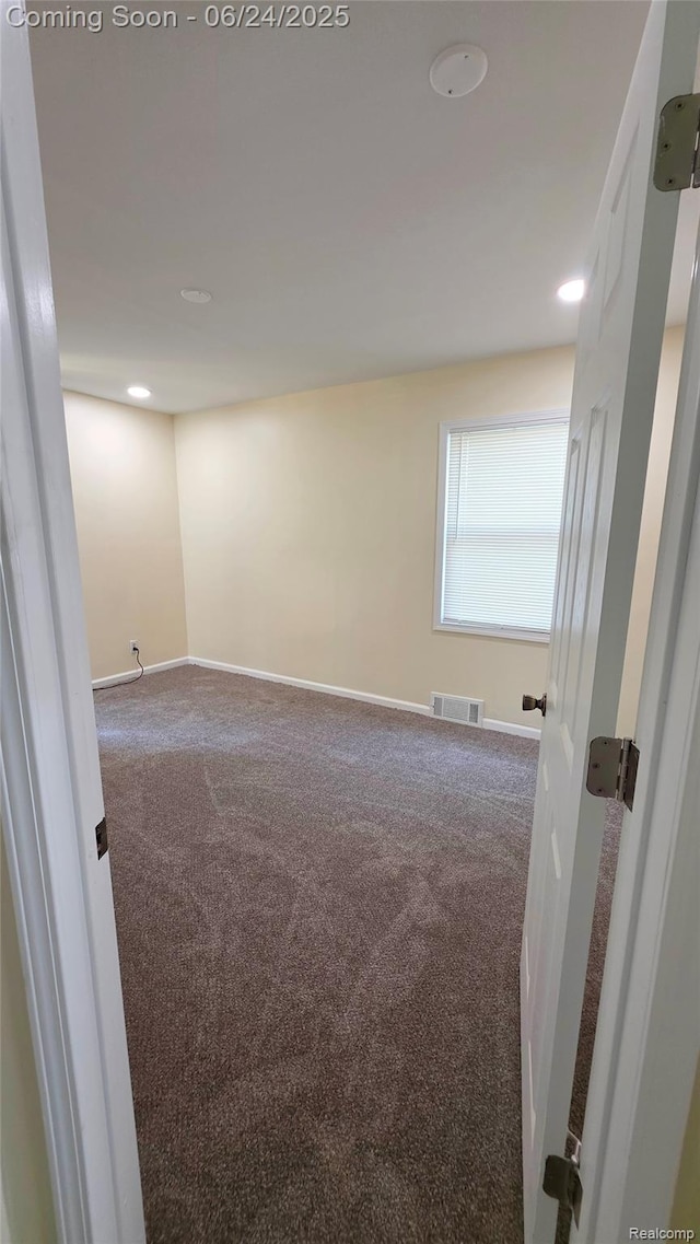 12280 Wade St, Detroit, MI 48213 - unfurnished room featuring carpet and recessed lighting