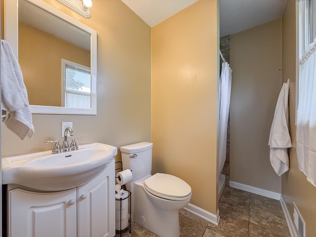 56570 Warren Dr, Dowagiac, MI 49047 - full bath featuring vanity and curtained shower