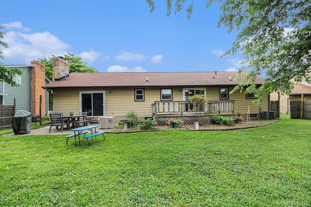 5369 Old Franklin Rd, Grand Blanc, MI 48439 - back of house with a deck and a patio area