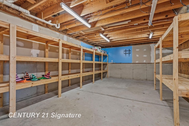 2364 Milford Dr, Saginaw, MI 48603 - view of storage area