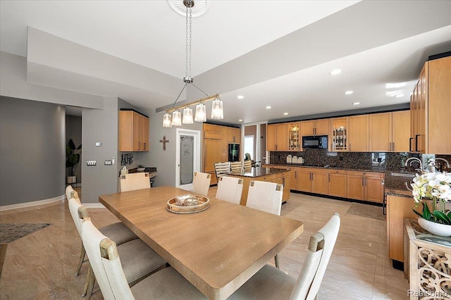 6280 Branford Dr, West Bloomfield, MI 48322 - dining room featuring recessed lighting and baseboards