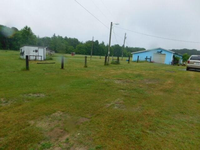 3509 E Taylor Rd, Hart, MI 49420 - view of yard with an outdoor structure
