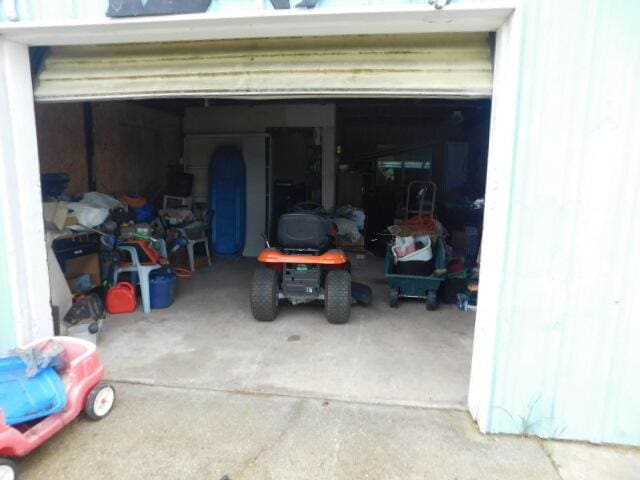 3509 E Taylor Rd, Hart, MI 49420 - view of garage