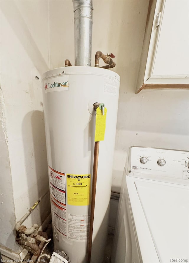 2343 Bonner St, Ferndale, MI 48220 - utilities featuring gas water heater and washer / dryer