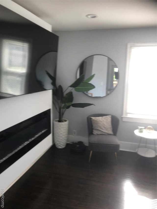18522 Joseph Campau St, Detroit, MI 48234 - living area with wood finished floors and recessed lighting
