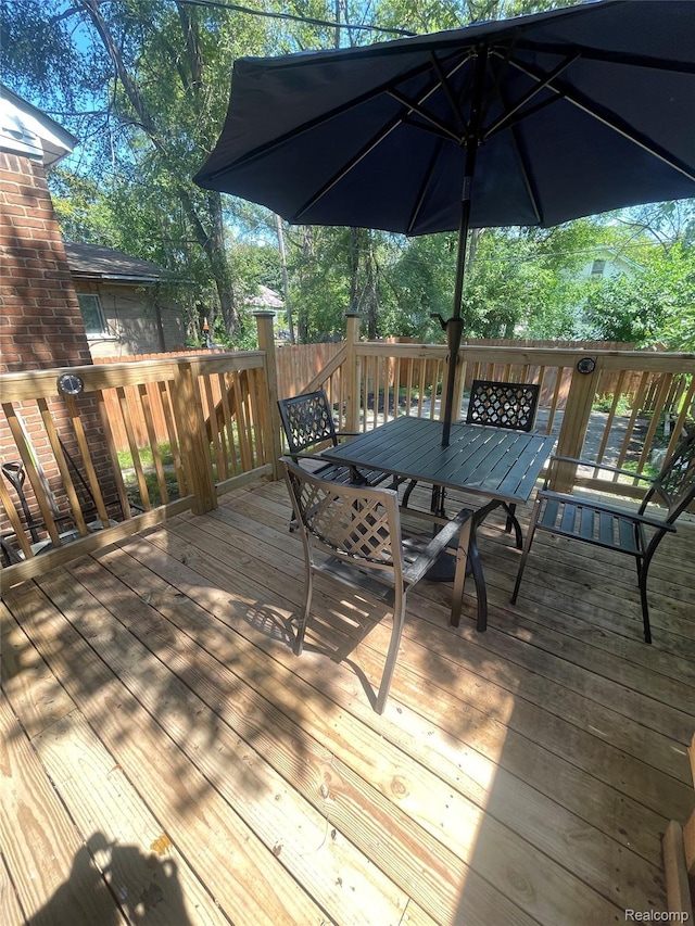 18522 Joseph Campau St, Detroit, MI 48234 - deck featuring outdoor dining area
