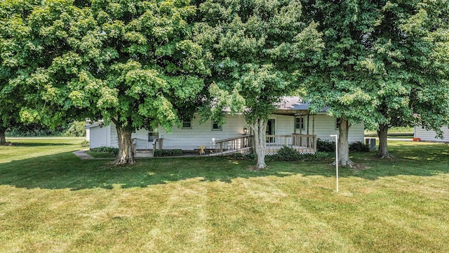 18169 6th Avenue Rd, Three Rivers, MI 49093 - view of front of home featuring a front yard and covered porch