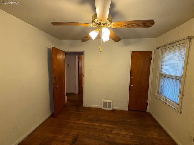 26645 Ross St, Inkster, MI 48141 - empty room with wood finished floors and a ceiling fan