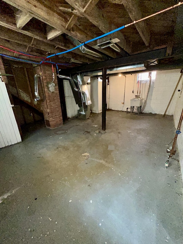 15345 Marlowe St, Detroit, MI 48227 - below grade area featuring a sink