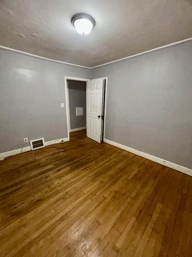 15345 Marlowe St, Detroit, MI 48227 - unfurnished room with hardwood / wood-style flooring and baseboards