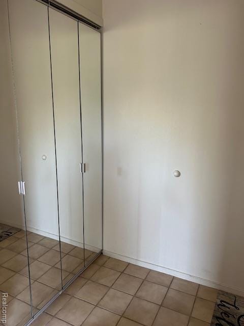 2011 Vine Way Dr Unit 64, Canton, MI 48188 - photo 2