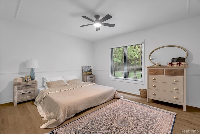 163 Manorwood Dr, Bloomfield Hills, MI 48304 - bedroom featuring light wood finished floors and a ceiling fan