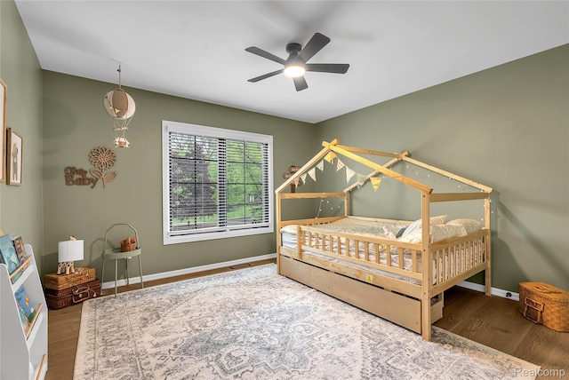 163 Manorwood Dr, Bloomfield Hills, MI 48304 - bedroom with wood finished floors and a ceiling fan