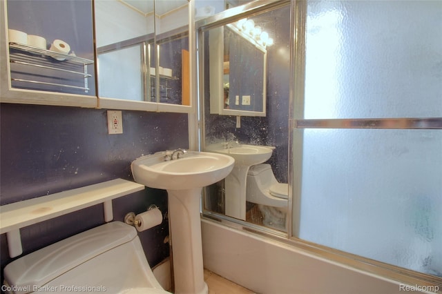 21732 Tenny St, Dearborn, MI 48124 - full bath featuring toilet and bath / shower combo with glass door