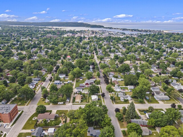 101 E Whittier St, Ludington, MI 49431 - bird's eye view of a nearby body of water