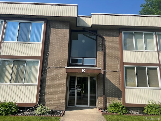 3901 Fort St Unit 202, Riverview, MI 48183 - view of property