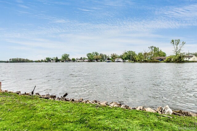 9047 Gale Rd, White Lake, MI 48386 - photo 10