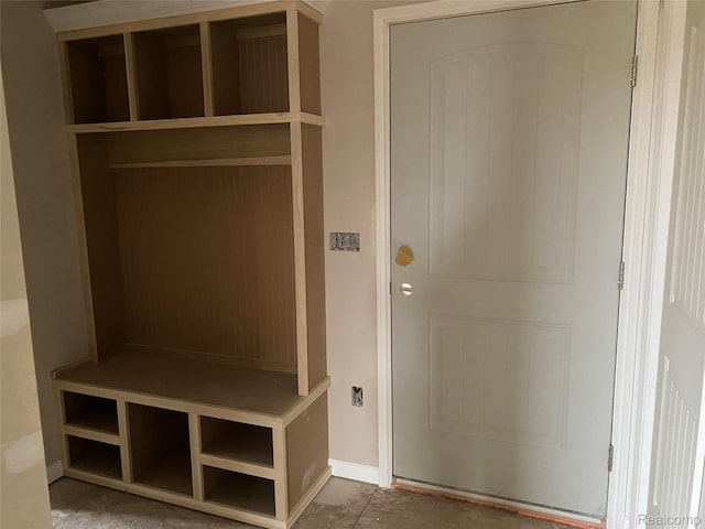 4940 Daisy Ln, Almont, MI 48003 - mudroom featuring baseboards