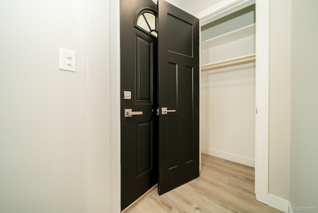 1922 N Wilson Ave, Royal Oak, MI 48073 - view of closet
