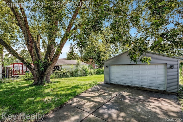 9468 Washington St, Romulus, MI 48174 - view of detached garage